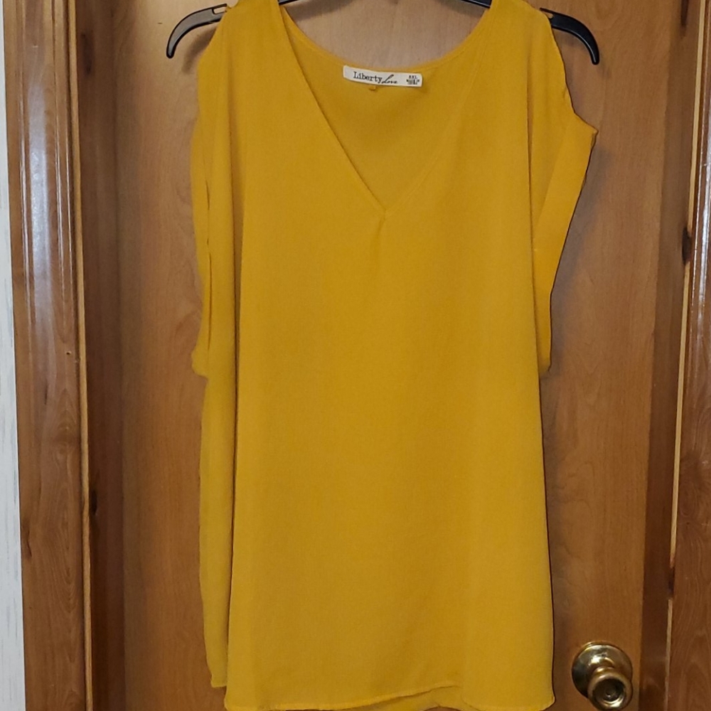 Blouse (Mustard color)